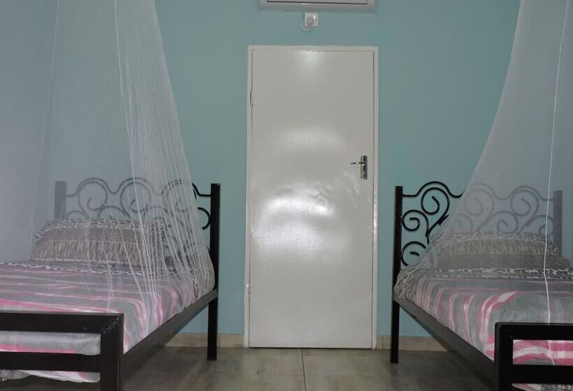 اتاق استاندارد, Café Zambezi House Of Africa   Hostel