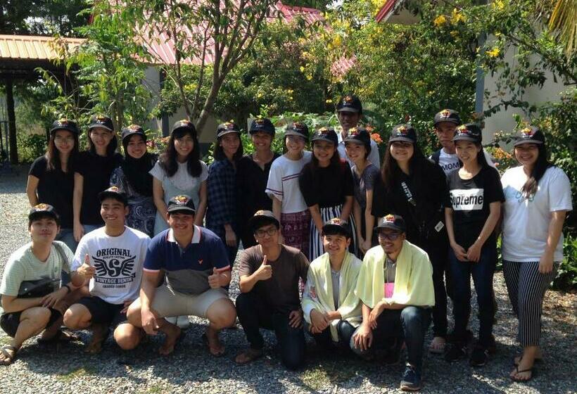 غرفة قياسية رباعية, Areeya Resort