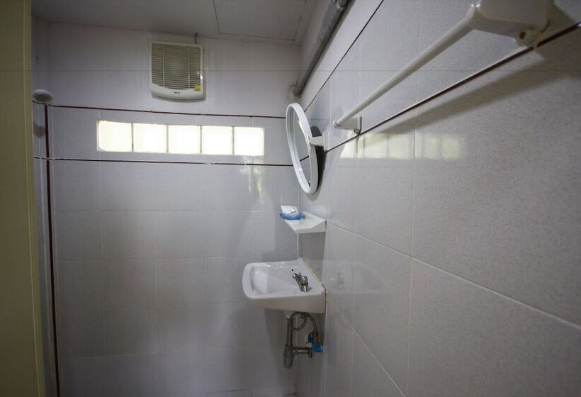 بنجلو سوبيريور, Areeya Resort