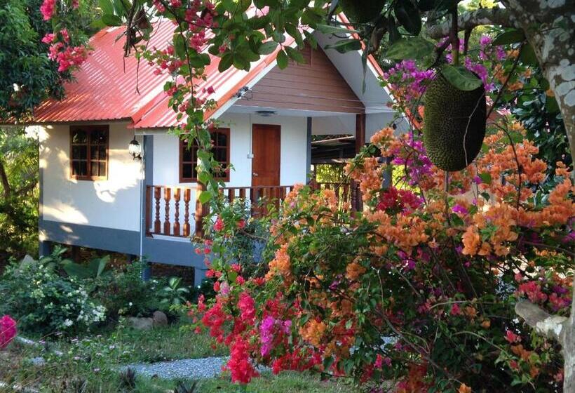 بنجلو سوبيريور, Areeya Resort