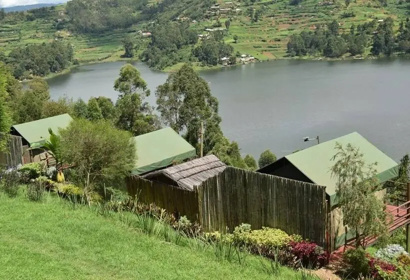 چادر با خدمات رفاهی استاندارد, Hawk S Eye Lodge Bunyonyi