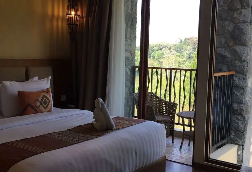Deluxe Room Mountain View, Baobab Safari Resort