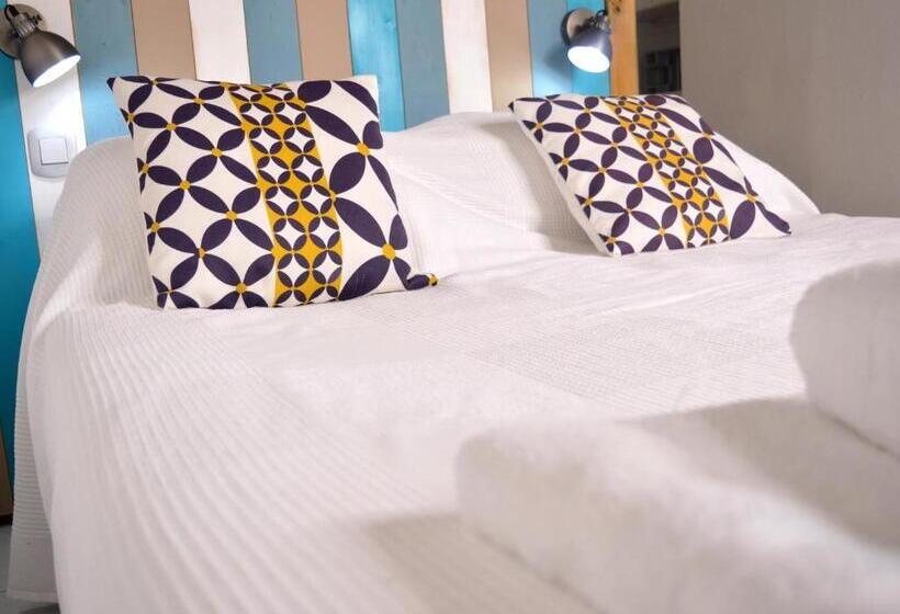 بانگلوی استاندارد, Brise Marine