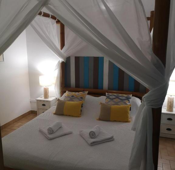 سوییت با چشم‌انداز دریا, Brise Marine