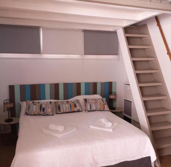 استودیوی استاندارد با چشم‌انداز دریا, Brise Marine