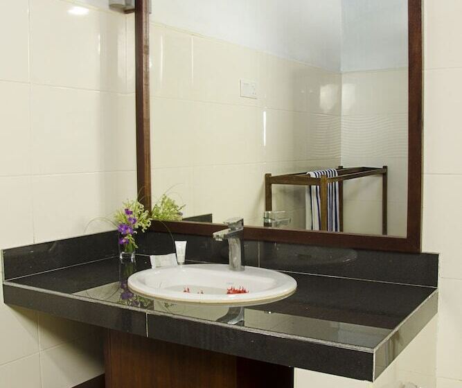 اتاق خانوادگی با چشم‌انداز دریا, Lagoon View Maldives