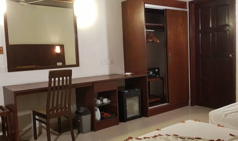 اتاق خانوادگی با چشم‌انداز دریا, Lagoon View Maldives