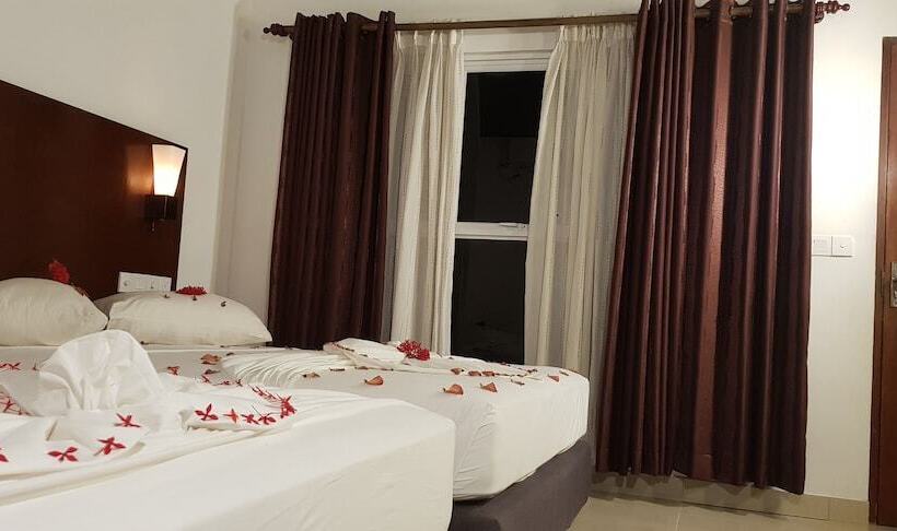 اتاق خانوادگی با چشم‌انداز دریا, Lagoon View Maldives