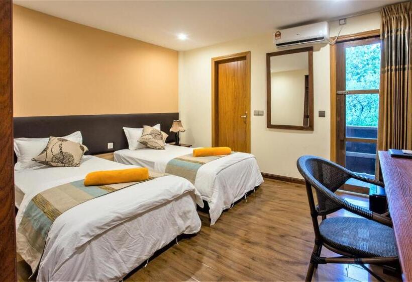 اتاق لوکس, West Sands