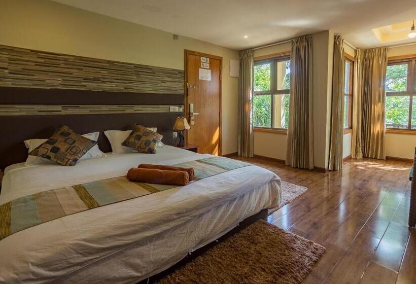 سوییت با چشم‌انداز دریا, West Sands