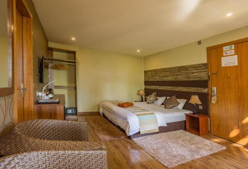 سوییت با چشم‌انداز دریا, West Sands