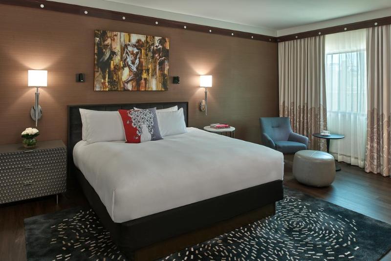 اتاق لوکس, West Sands