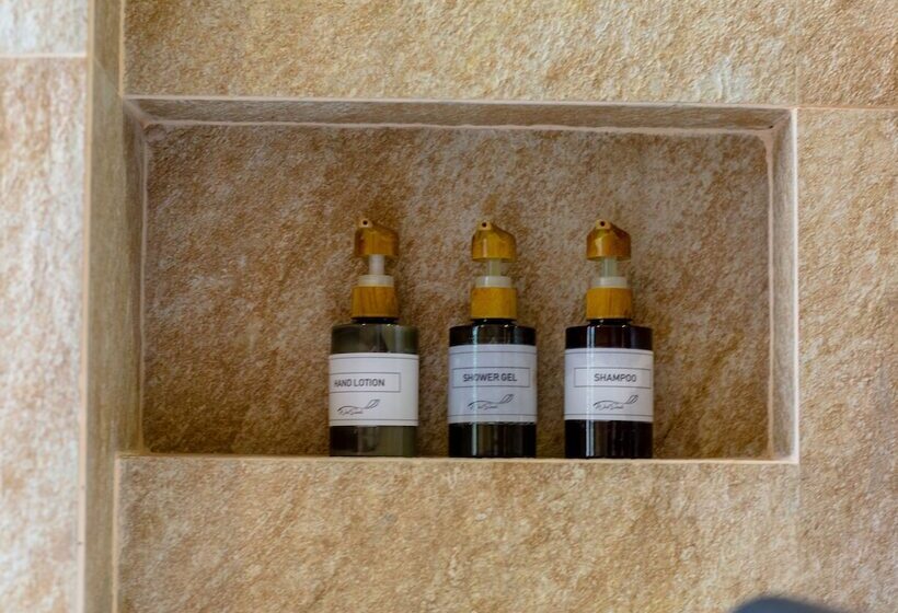 سوییت با چشم‌انداز دریا, West Sands