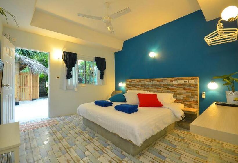 سوییت لوکس, Sealavie Inn