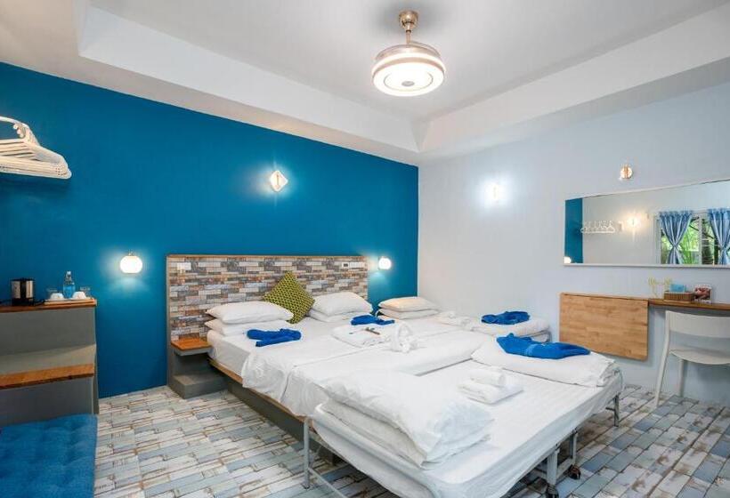 اتاق لوکس با تخت بزرگ, Sealavie Inn