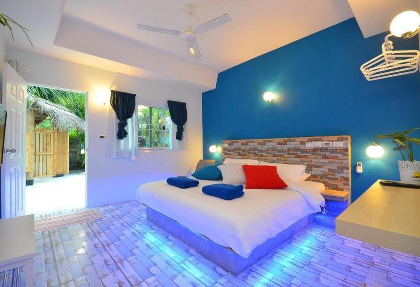 سوییت لوکس, Sealavie Inn