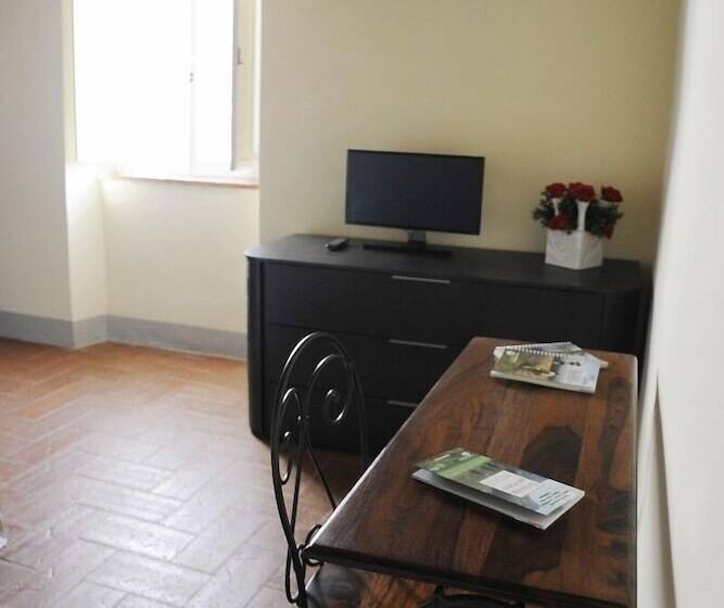 דירת חדר, Baciano Azienda Agrituristico Venatoria