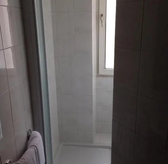 Standard room with outdoor bath, De La Tour