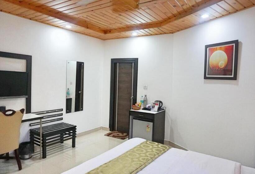 חדר דלוקס, Ess & Bee Resorts