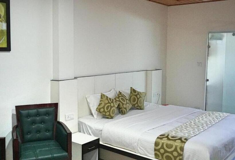 חדר דלוקס, Ess & Bee Resorts