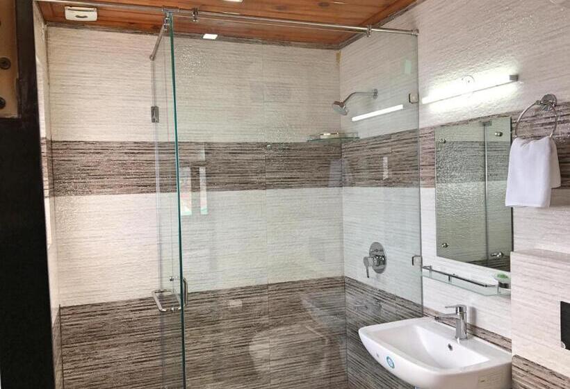 חדר סופריור, Ess & Bee Resorts