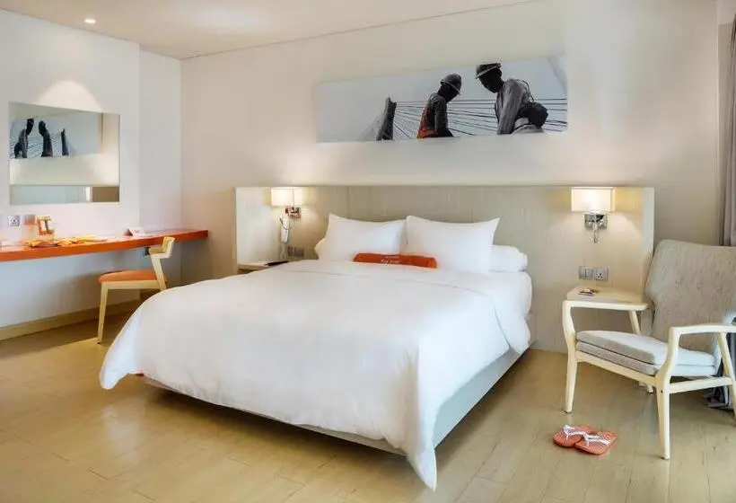اتاق استاندارد با چشم‌انداز استخر, Harris Resort Barelang Batam