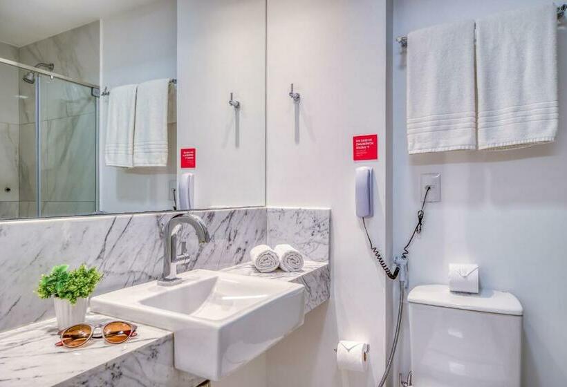 غرفة بريميوم إطلالة جانبية على البحر, Brisa Suítes Pajuçara