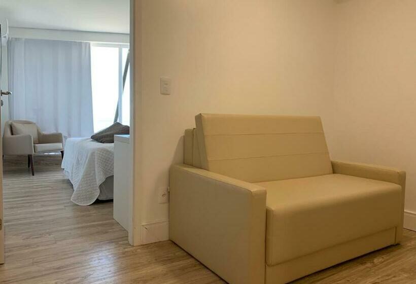 جناح إدارى مطل على البحر, Brisa Suítes Pajuçara