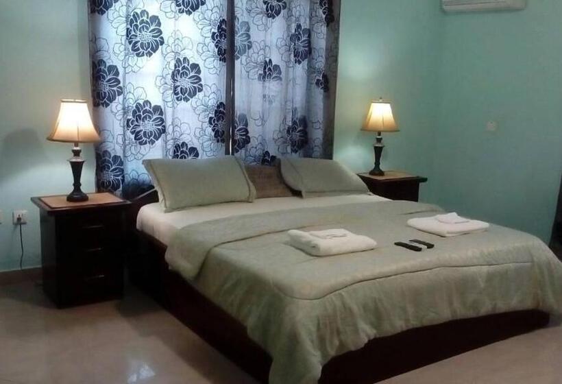 اتاق لوکس, Coconut Pointe Villa & Beach Resort