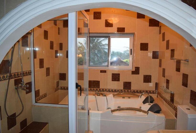 Люкс Кровать Кинг, Coconut Pointe Villa & Beach Resort
