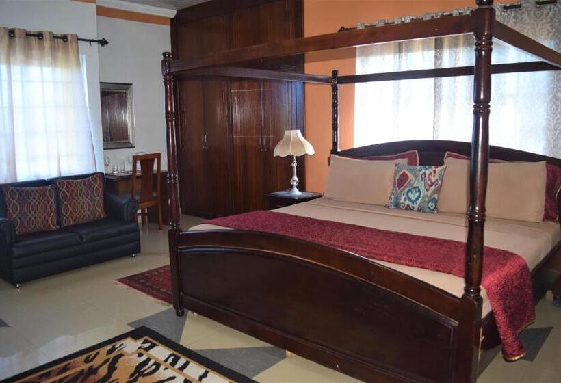 سوئیت با تخت بزرگ, Coconut Pointe Villa & Beach Resort