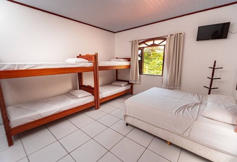 חדר משפחתי, Morro Da Saudade