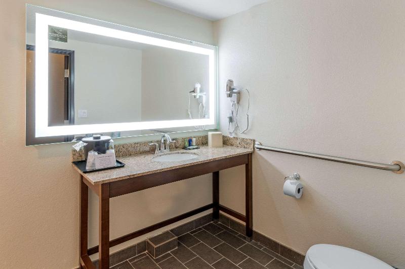 スイート, Sleep Inn & Suites Denver International Airport