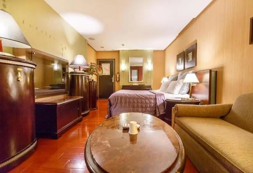 اتاق استاندارد, Love Tree Motel