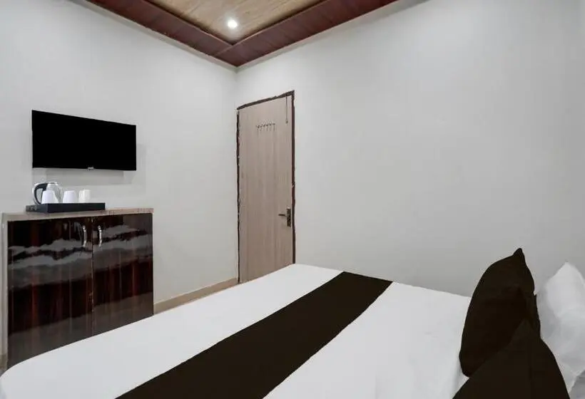 Classic Kolmen Hengen Huone, Townhouse Oak Char Dham Vrindavan
