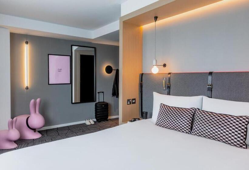 Deluxe-huone, Assembly Leicester Square