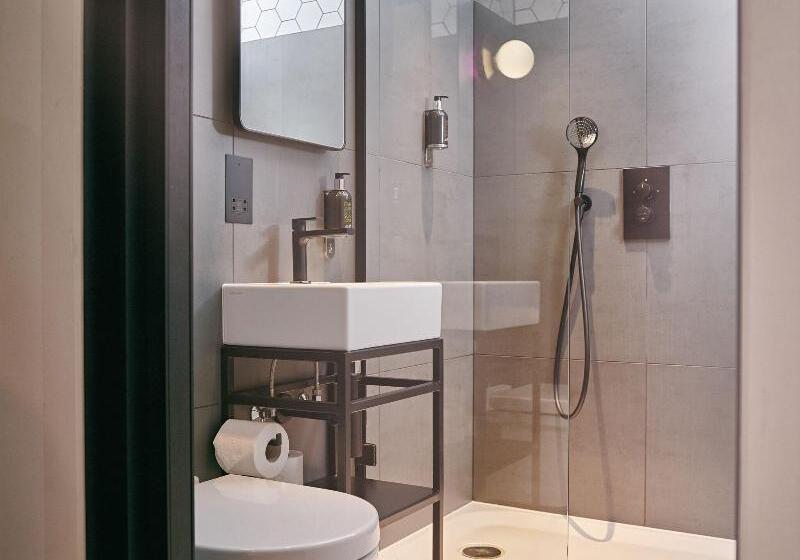 套房, Assembly Leicester Square