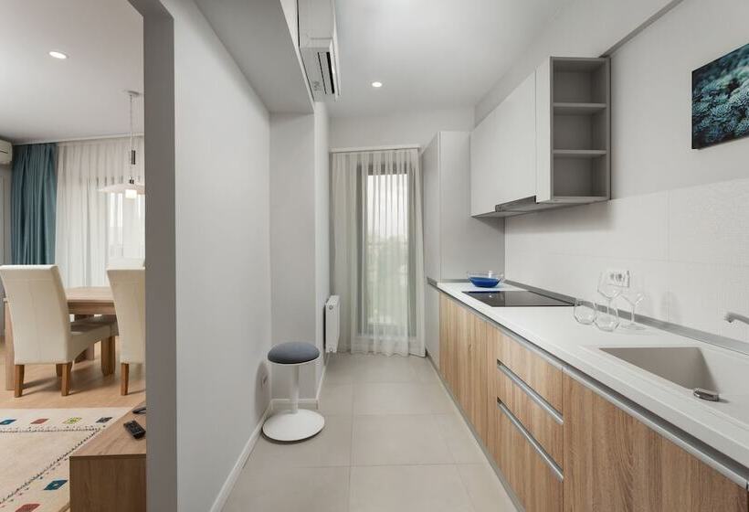 2 Bedroom Suite with Balcony, Athina Suites