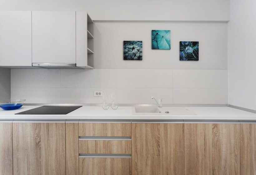 2 Bedroom Suite with Balcony, Athina Suites