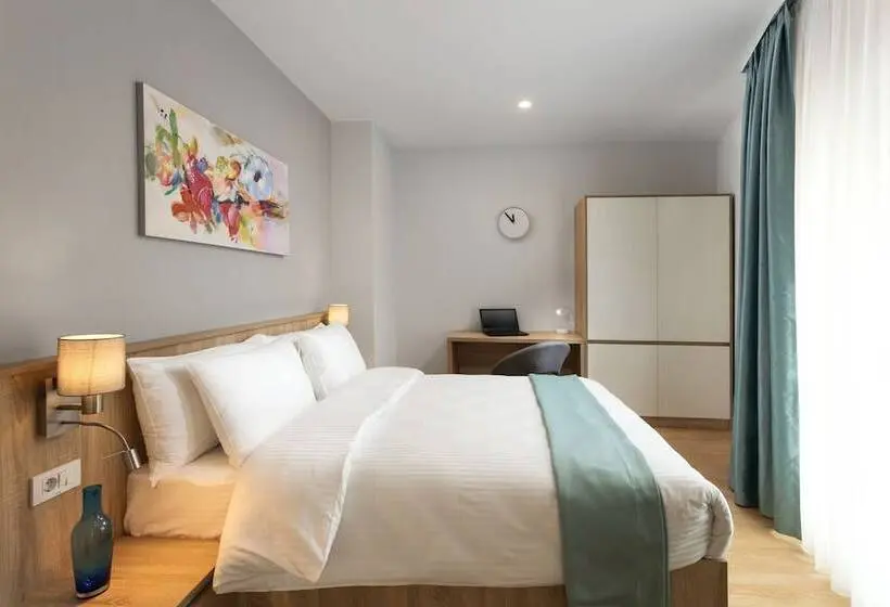 2 Bedroom Suite with Balcony, Athina Suites