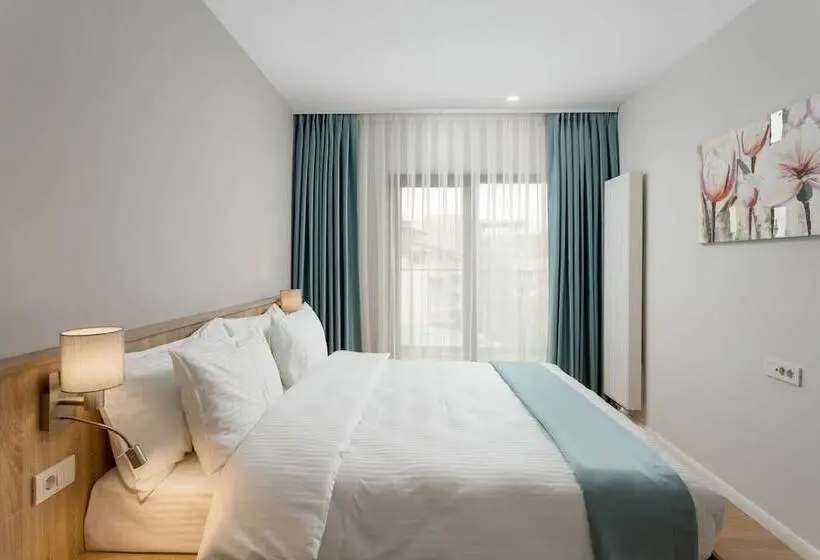 اتاق خانوادگی, Athina Suites