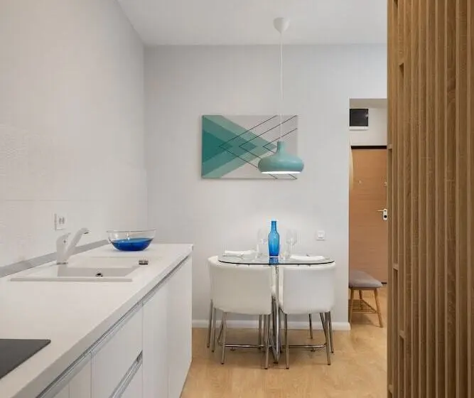 اتاق استاندارد با بالکن, Athina Suites