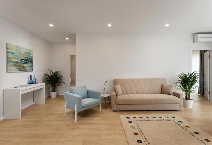 2 Bedroom Suite with Balcony, Athina Suites