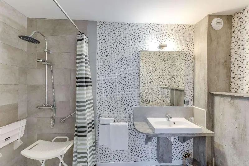 スタンダードトリプルルーム, The Originals Access, Hotel Thouars