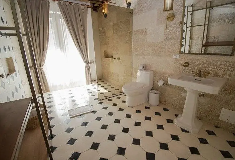 2 Bedroom Suite with Balcony, Casa La Factoria By Faranda Boutique, A Member Of Radisson Individuals