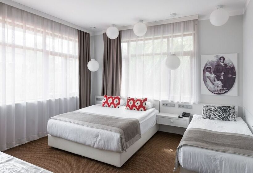 اتاق استاندارد سه نفره, Delight Deluxe Hotel & Spa