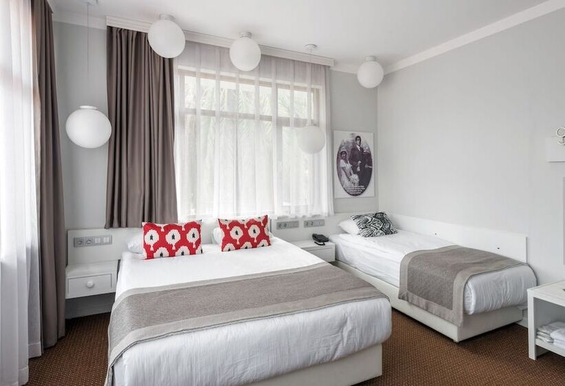 اتاق استاندارد سه نفره, Delight Deluxe Hotel & Spa