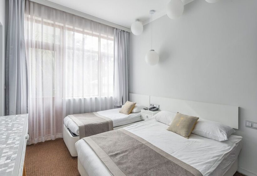 Economy Triple Room, Delight Deluxe Hotel & Spa