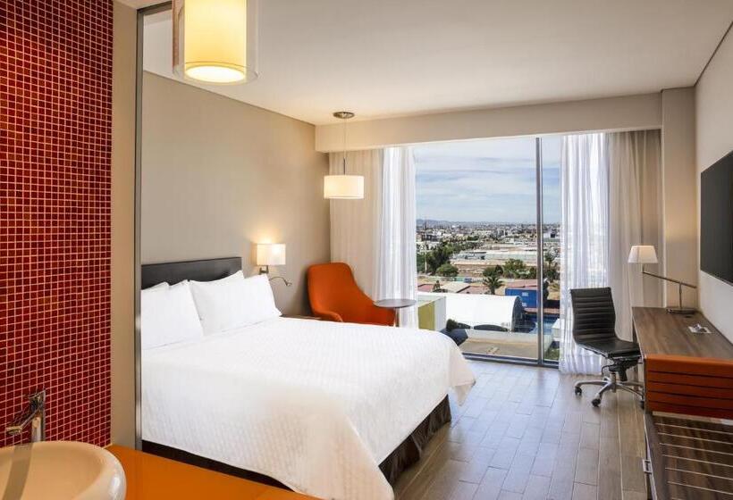 חדר סופריור עם מיטת קינג, Fiesta Inn Aguascalientes Patio