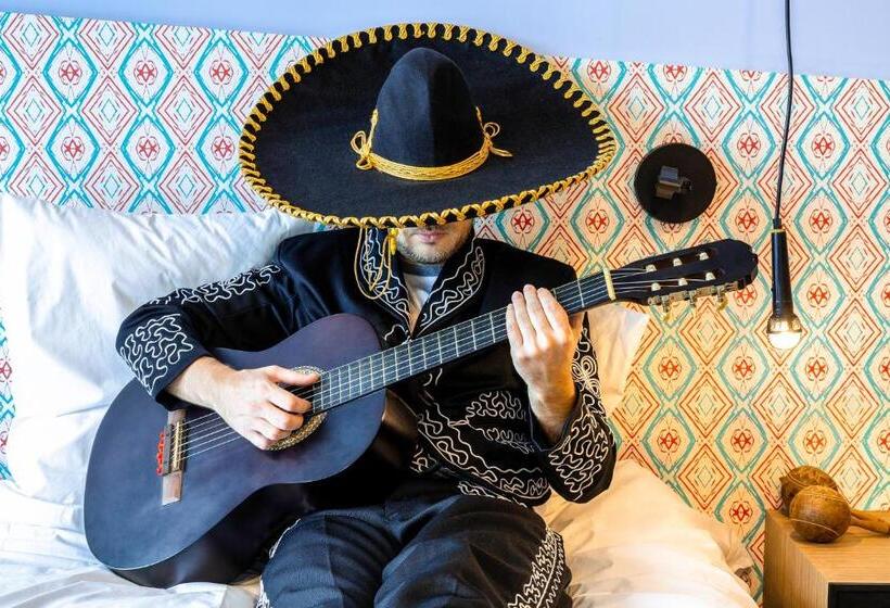 キングサイズベッドのスイートルーム, Ibis Styles Merida Galerias